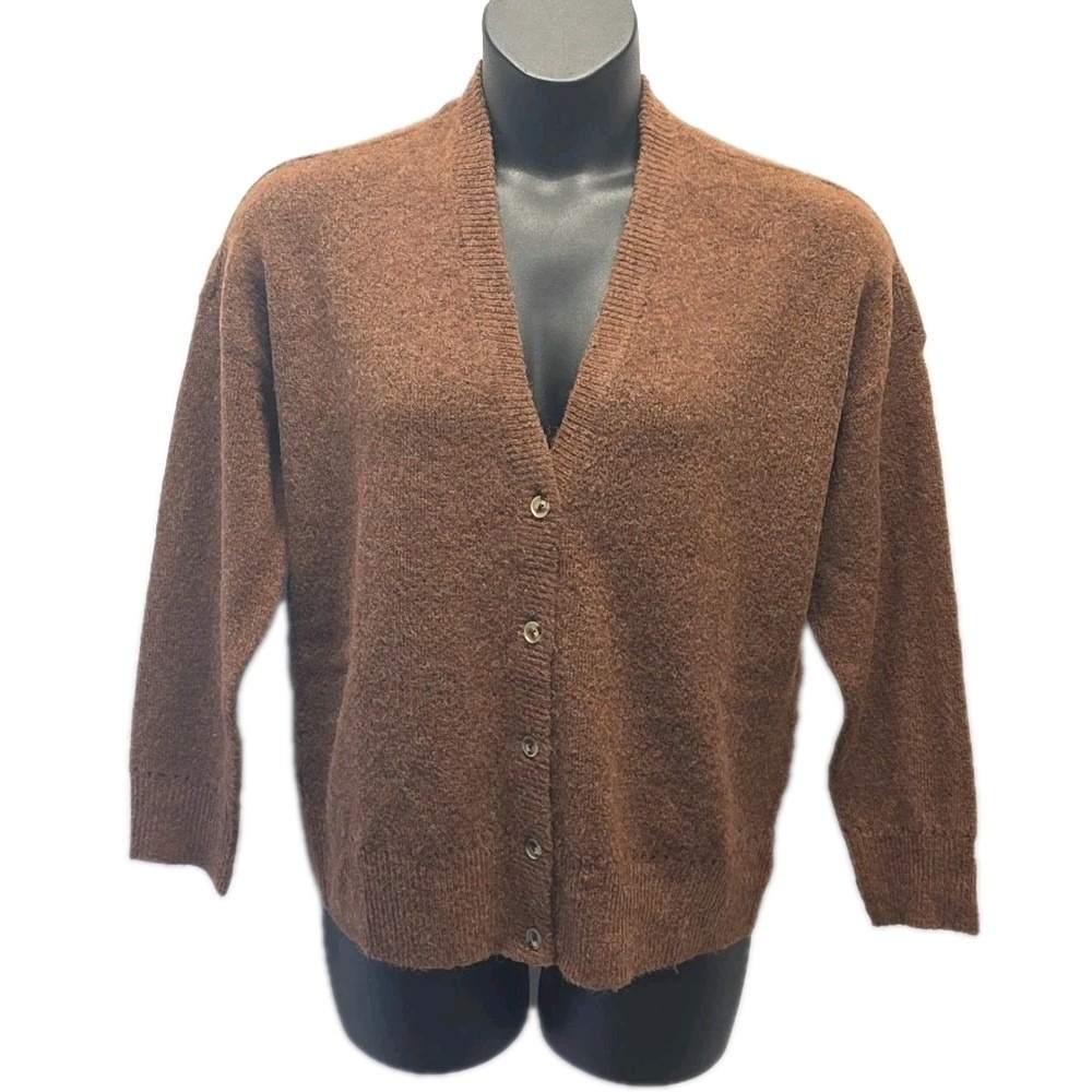 Torrid Cardigan Women Size 0 Brown V-Neck Button Front Textured Soft Sweater
